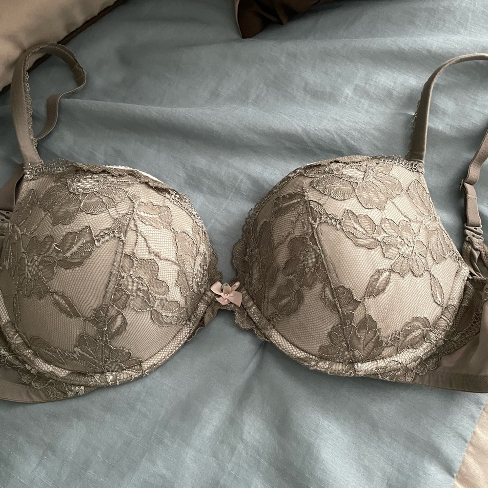 Victoria’s Secret push-up bra